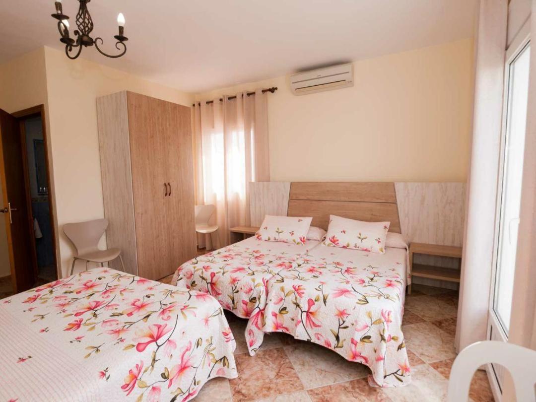 Hostal Sonrisa Del Mar Conil De La Frontera Exterior foto